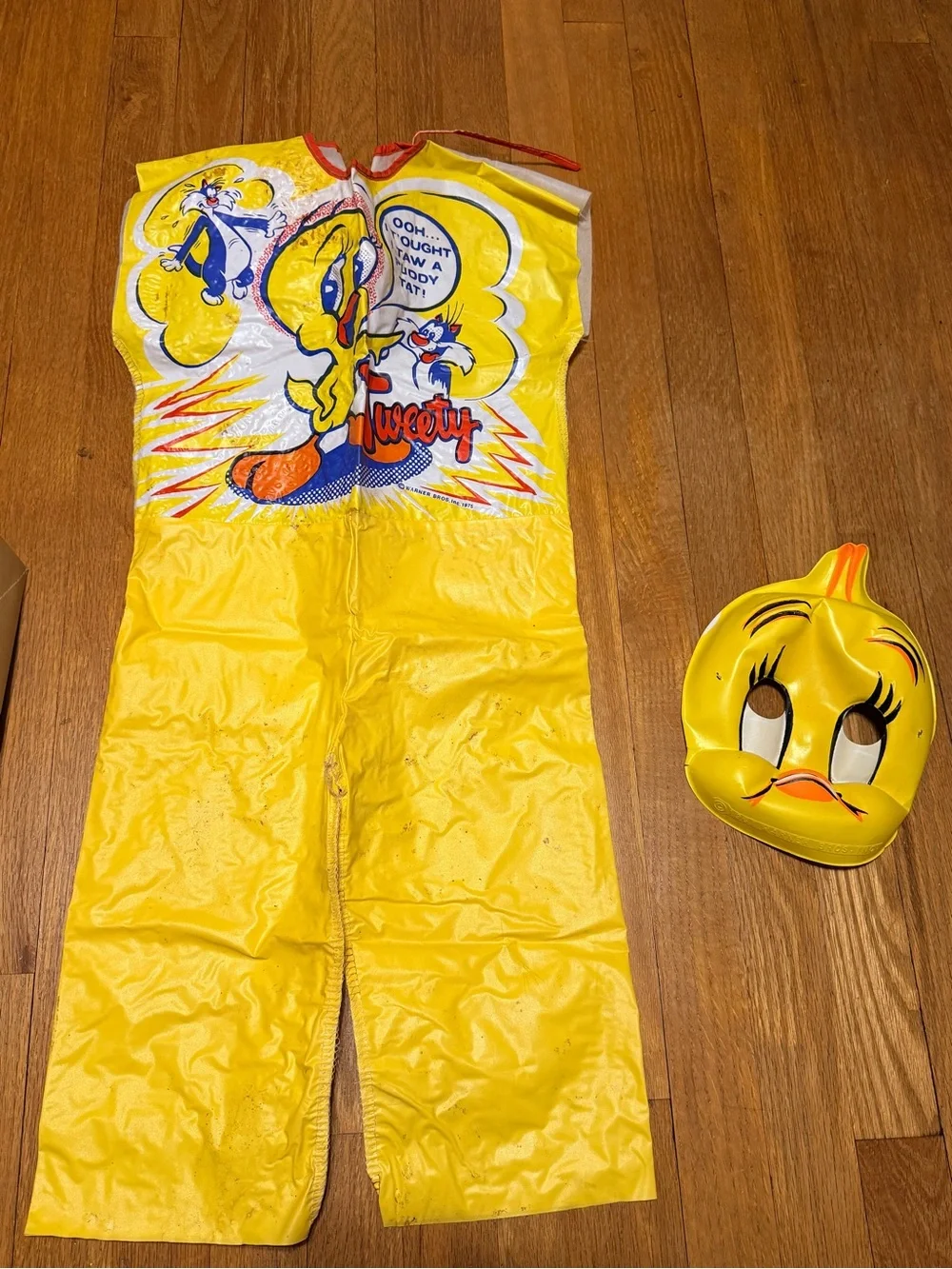 Vintage 1975 WB Looney Tunes Tweety Bird Collegeville Tiny Tot Costume 1961 Mask